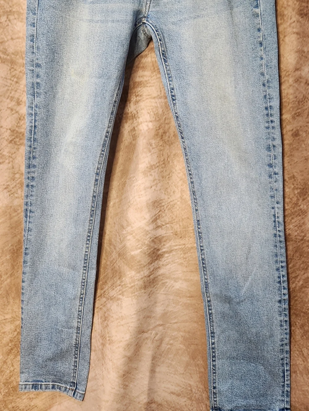 Bershka Denim Slim Fit Jeans – Men’s EU 38 (US 30) – Light Wash Stretch Denim